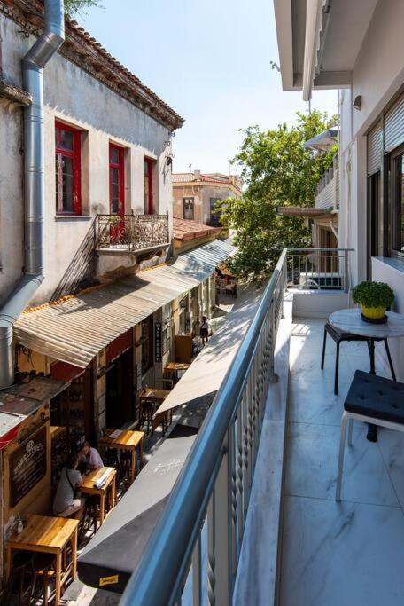 Plaka Rafaela Elegant Urban Retreat In Athens Historic Heart Appartement Buitenkant foto